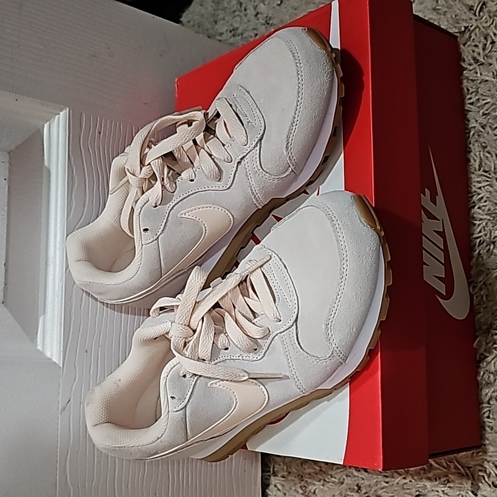 Nike MD Runner